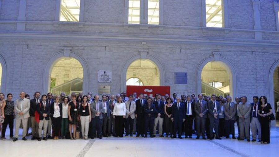 Foto de familia de la clausura de la Reunión Anual de los Directores del Instituto Cervantes - © María Gilabert / Revista Casa Mediterráneo.