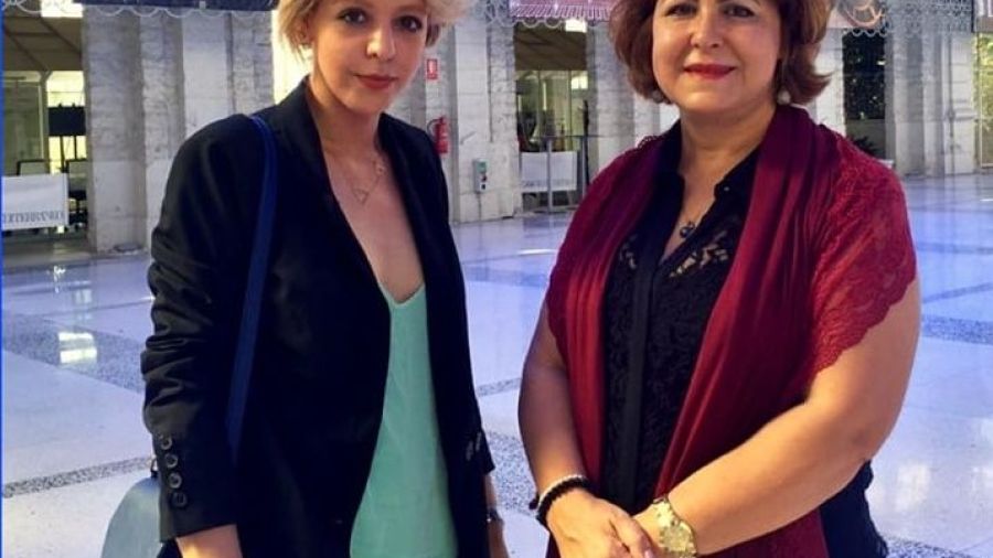 Las escritoras Houda Darwish y Mokthar Amel Ayari.