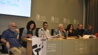 Rueda de prensa de presentación de la XXVI Muestra de Teatro Español de Autores Contemporáneos, con Guillermo Heras el primero por la izquierda - © María Gilabert / Revista Casa Mediterráneo.