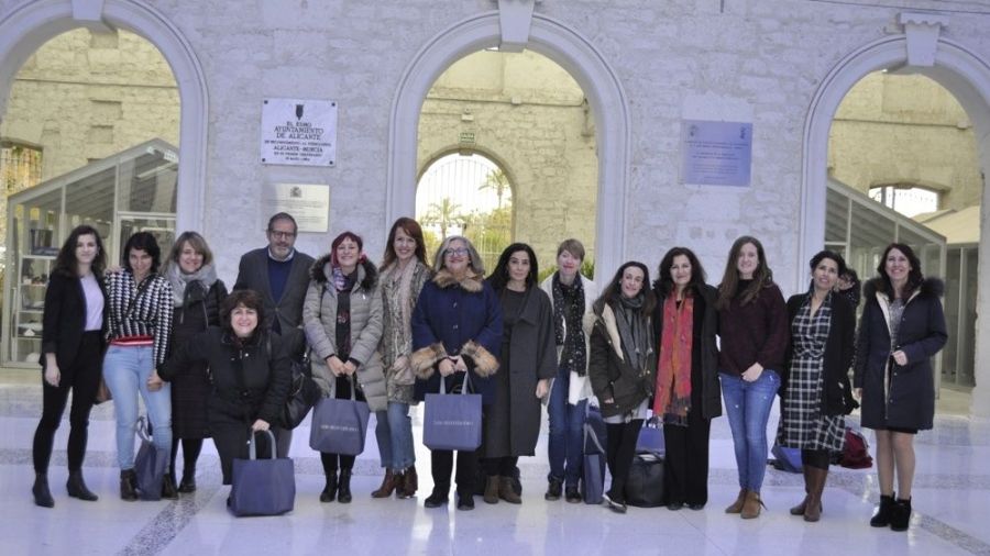 Participantes en la reunión de constitución de la Red de Escritoras del Mediterráneo - © María Gilabert / Revista Casa Mediterráneo.