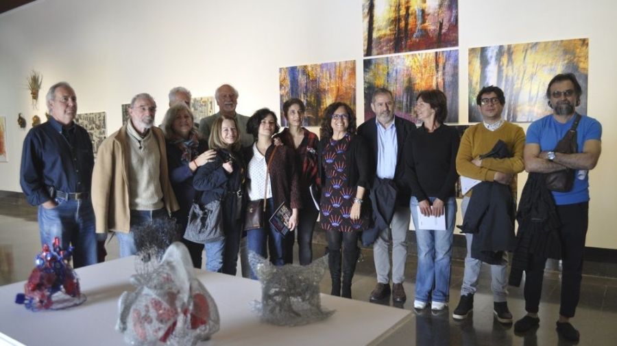 Algunos de los artistas participantes en la exposición y los organizadores de la misma - © María Gilabert / Revista Casa Mediterráneo.