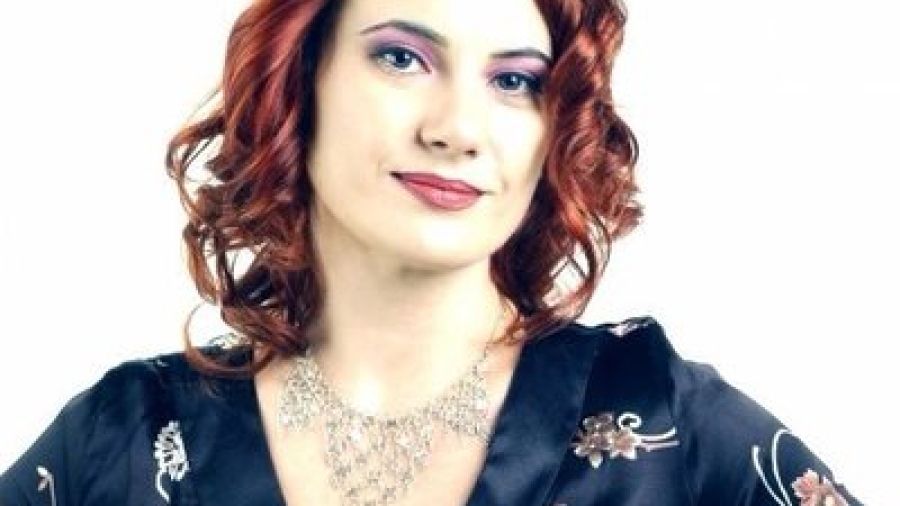 Özlem Kumrular.