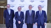 El Sr. Xing Qu, número dos de Unesco, tercero de izquierda a derecha.