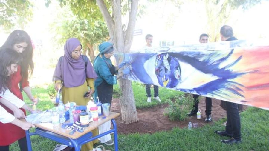 Pintura al aire libre en el encuentro celebrado en Rabat.
