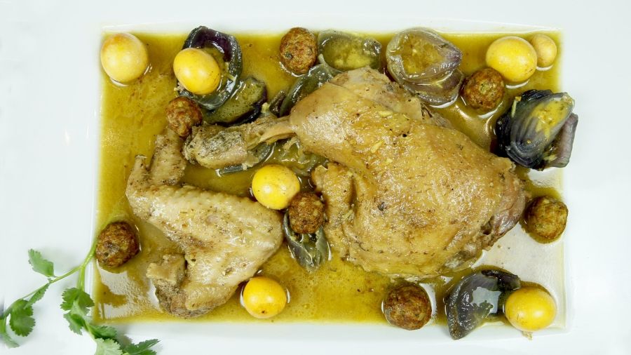 Muhallal. Plato de gallina - Foto: Juan Cánovas.