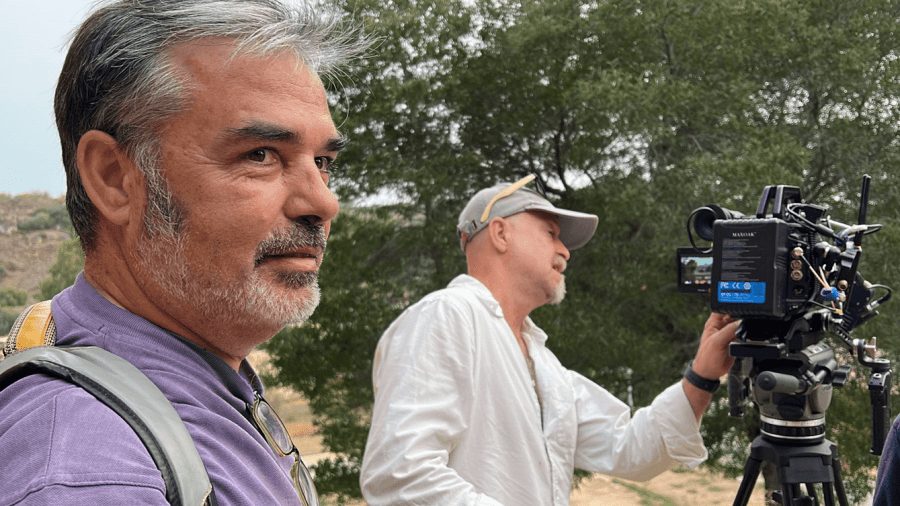 José Antonio Hergueta, en primer plano, director de 'Caleta Palace'.